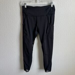 Lululemon Black Mesh Cropped Leggings Women's 8 Mid Rise Pockets Gym Workout